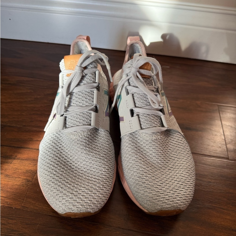 New Balance Fresh Foam Cruz V Reissue Women's Sneakers - White and Pink-Size 9.5 - Picture 2 of 12